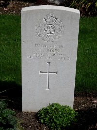 Klagenfurt War Cemetery - Jones, Thomas